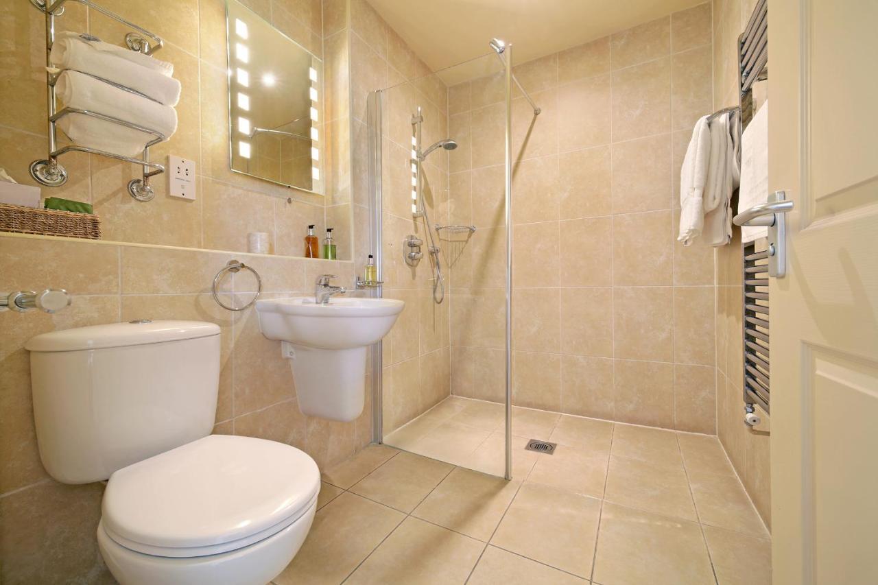 Hotel Masons Arms 3*