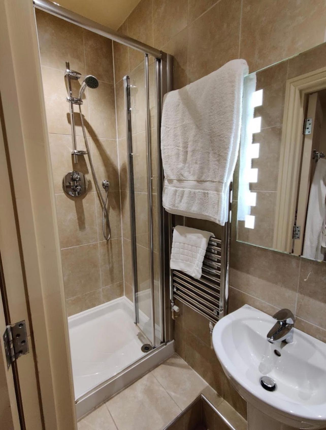 Hotel Masons Arms 3*